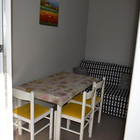 Daisy Apartment Аспровальта Экстерьер фото