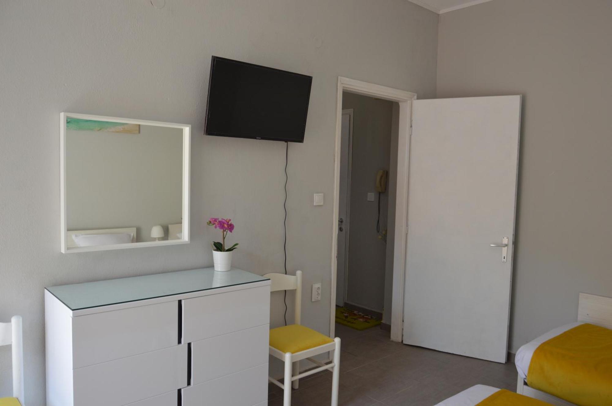 Daisy Apartment Аспровальта Экстерьер фото